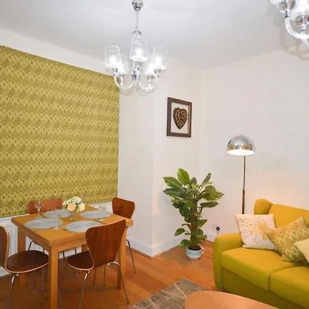 Homely Flat In Prime Location شقة بريستول