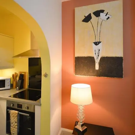 Homely Flat In Prime Location Lägenhet *