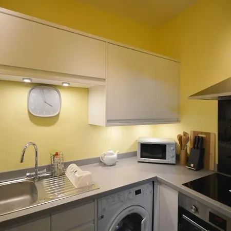 Homely Flat In Prime Location * בריסטול