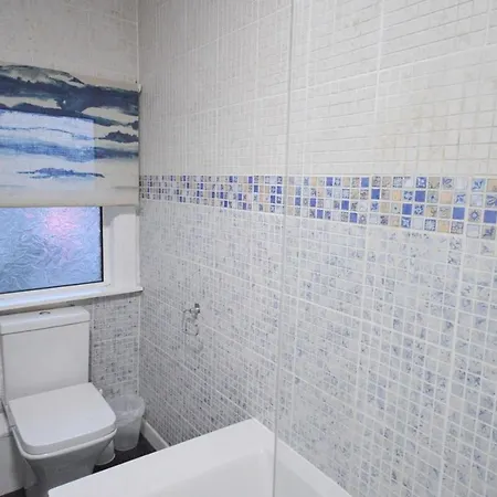 Homely Flat In Prime Location شقة *