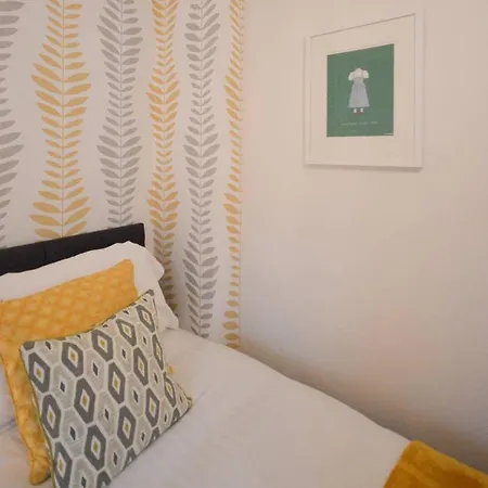 Homely Flat In Prime Location 公寓 *